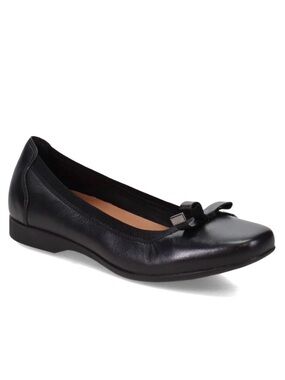 Clarks Darcey Bow Black Leather Flat Shoes Size 9M
